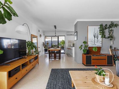 198B Huntriss Road, Doubleview WA 6018