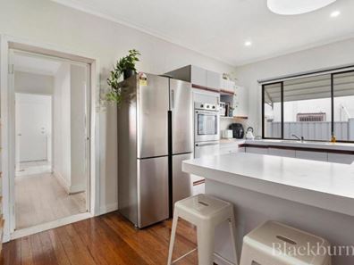 6 Lang Street, Brentwood WA 6153