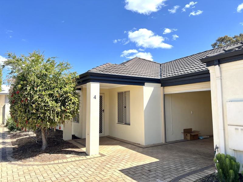 Unit 4/99-103 Armstrong Road, Wilson WA 6107