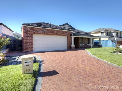 98 Golf Links Drive, Carramar WA 6031