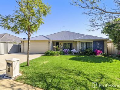 30 Saintly Turn, Byford WA 6122