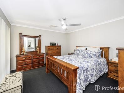 30 Saintly Turn, Byford WA 6122
