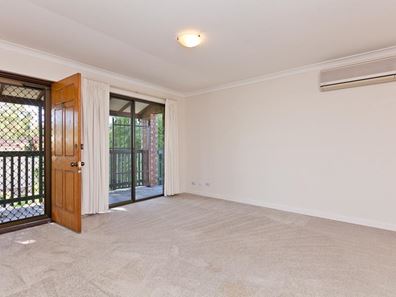 10/2 Finlayson Street, Subiaco WA 6008
