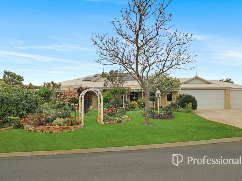54 Leschenault Parade, Australind WA 6233