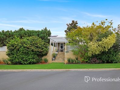 54 Leschenault Parade, Australind WA 6233