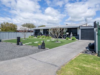 4 Brockman Street, Capel WA 6271