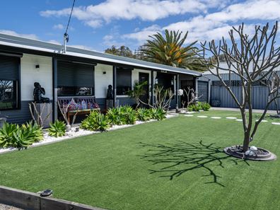 4 Brockman Street, Capel WA 6271