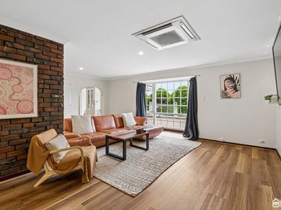 7 Saw Road, Mount Richon WA 6112