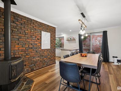 7 Saw Road, Mount Richon WA 6112