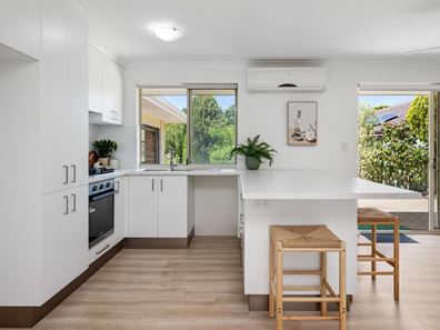 1 Smullin Street, Hamilton Hill WA 6163
