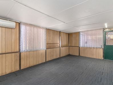 1 Oxley Ave, Padbury WA 6025