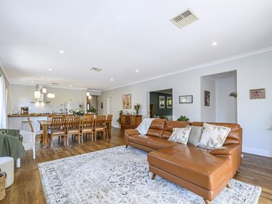 49 Rivington Entrance, Aveley WA 6069