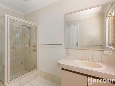 122 Bortolo Drive, Greenfields WA 6210
