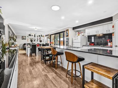 4A Schofield Street, Eden Hill WA 6054