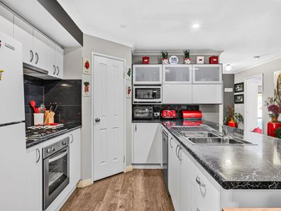 4A Schofield Street, Eden Hill WA 6054