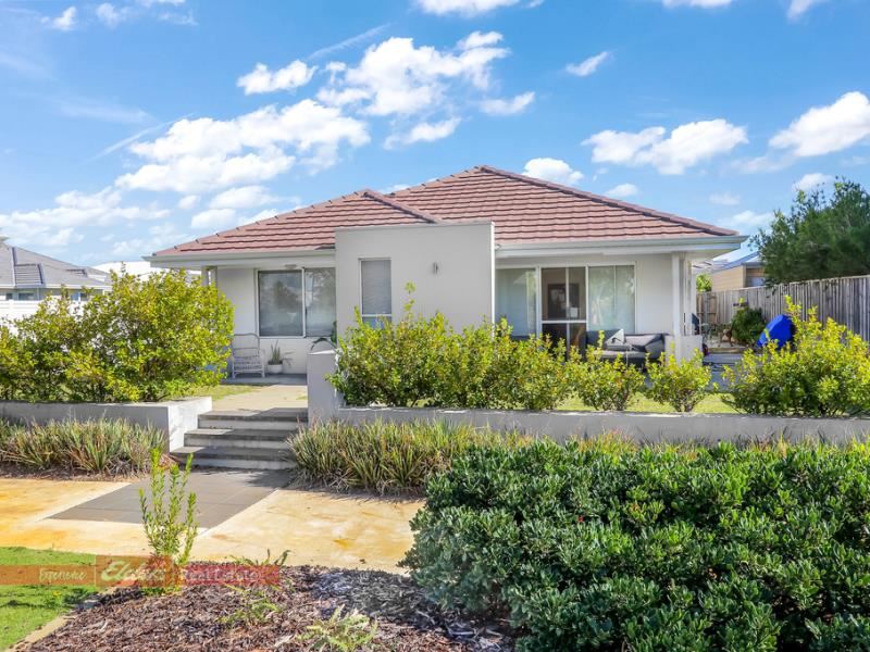 4 Stellaria Avenue, Halls Head WA 6210