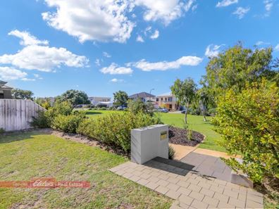 4 Stellaria Avenue, Halls Head WA 6210