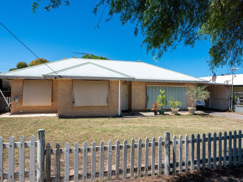 5 Caprice Road, Geraldton WA 6530