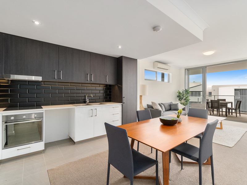 301/2 Wembley Court, Subiaco
