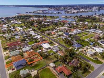 47 Janis Street, Halls Head WA 6210