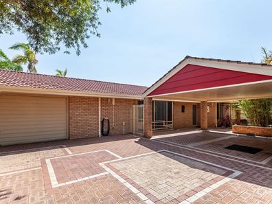 1 Fitzroy Place, Heathridge WA 6027