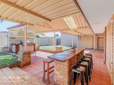 4 Cheyne Close, Thornlie WA 6108