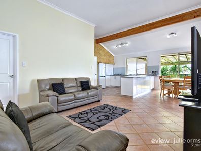 183 Timberlane Drive, Woodvale WA 6026