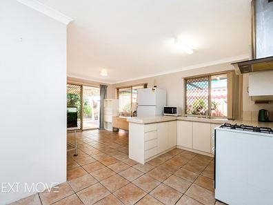 3 Lucas St, Willagee WA 6156