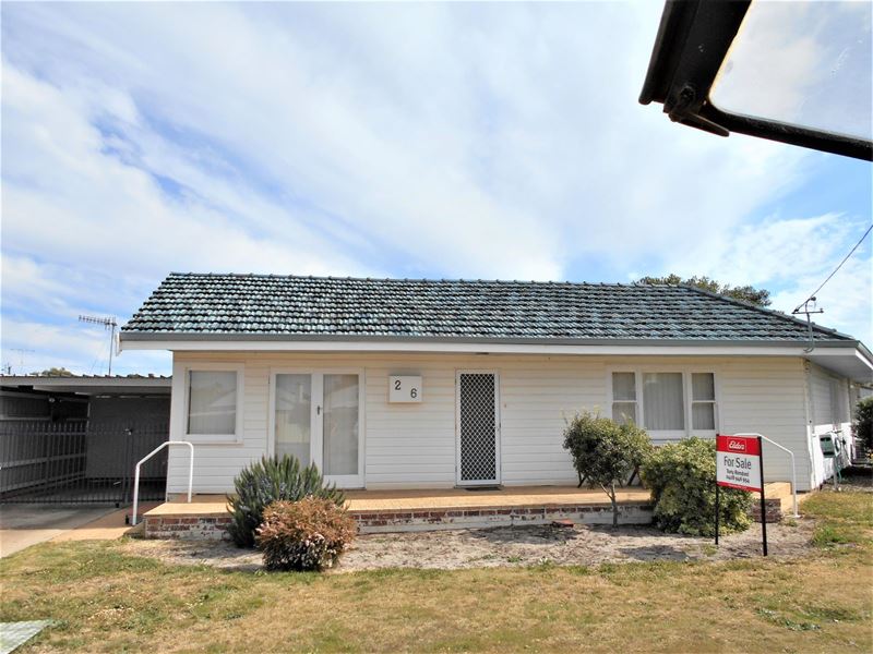 26 Clarence Street, Katanning WA 6317