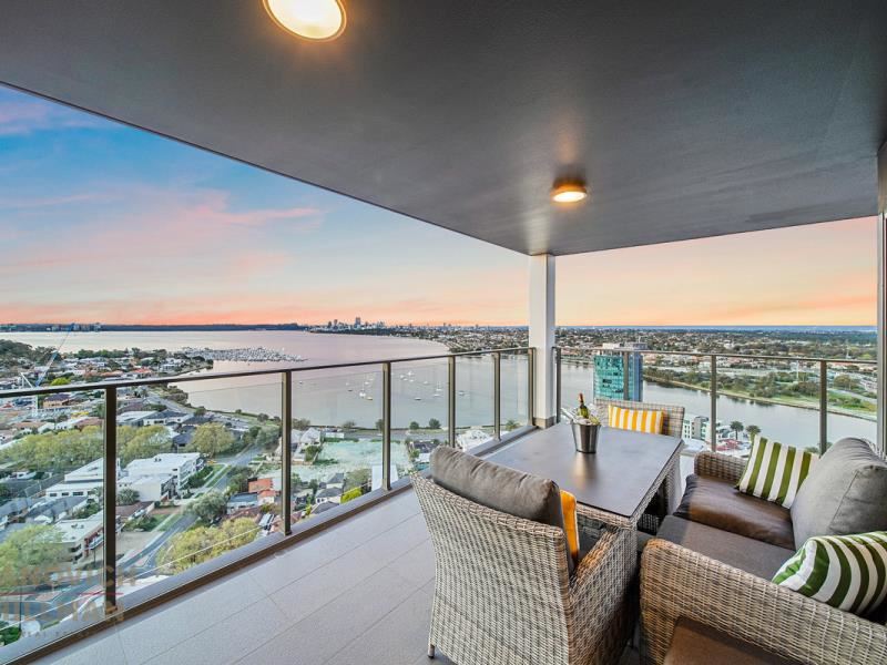 2304/908 Canning Highway, Applecross