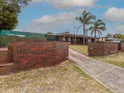 17 Whitworth Avenue, Girrawheen WA 6064