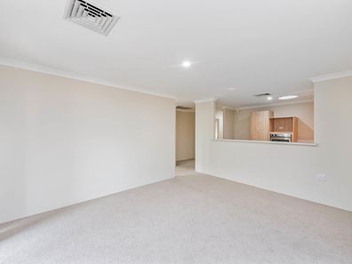 129/27 Pearson Drive, Success WA 6164