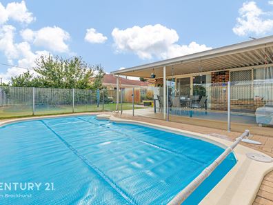 5 Schaffers Place, Thornlie WA 6108