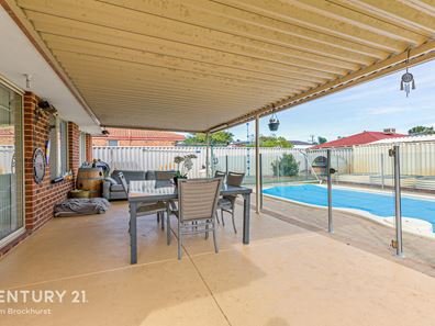 5 Schaffers Place, Thornlie WA 6108