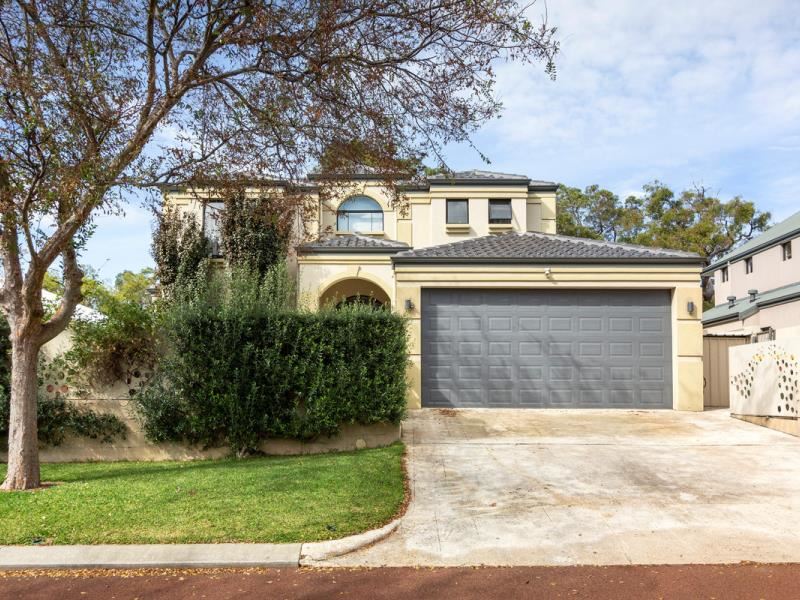 24 Winterbell Court, Churchlands