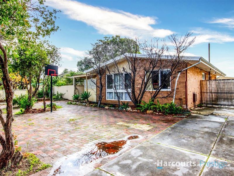 159 Third Avenue, Kelmscott WA 6111