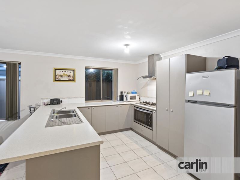 75 Cheltenham Loop, Bertram
