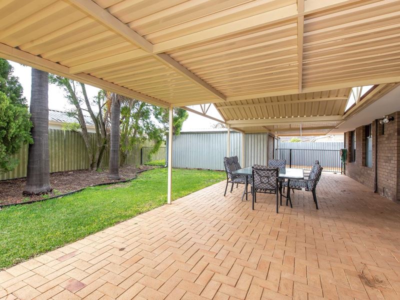 40 Gibson Way, Beechboro