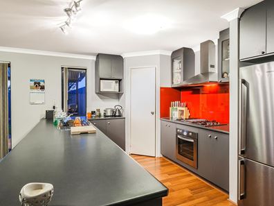15 Lasseter Street, Baldivis WA 6171