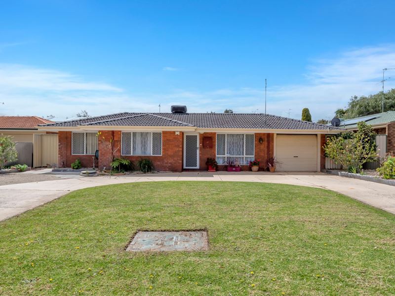 47 Luckhurst Drive, Mandurah