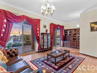 11 Capri Place, Dianella WA 6059