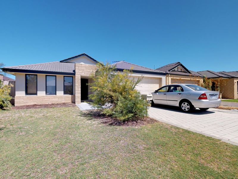 25 Mariposa Boulevard, Secret Harbour