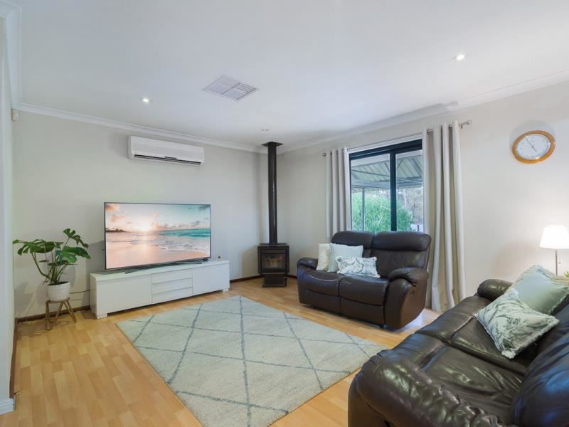 59 Valley View Road, Roleystone