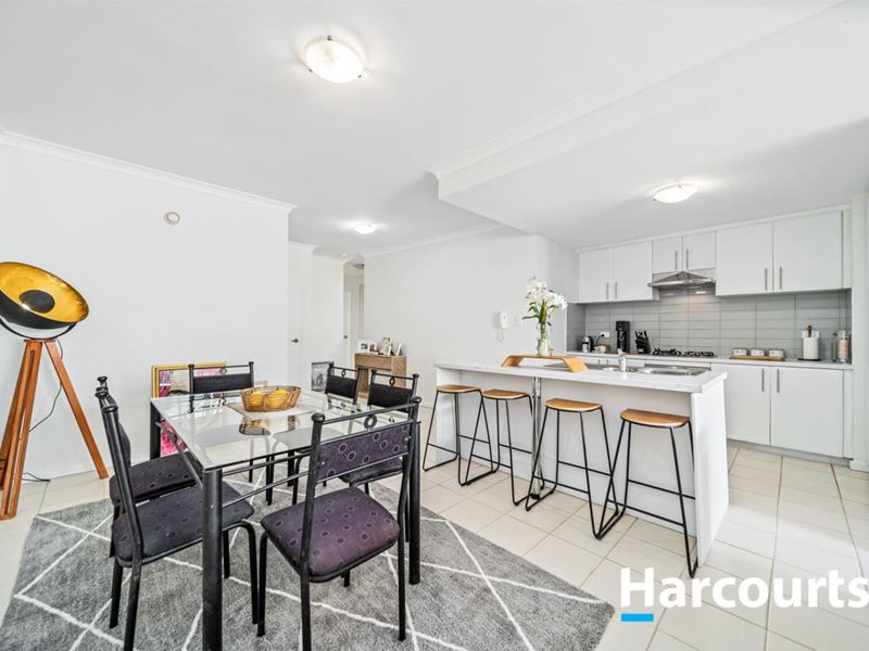 18/5 Eastleigh Loop, Currambine