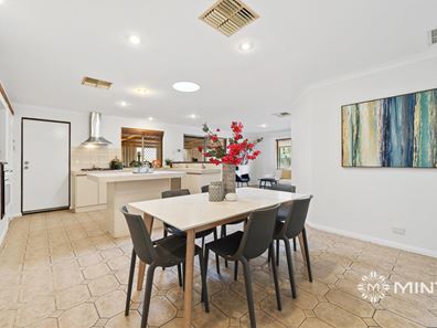 60 Chidzey Drive, Seville Grove WA 6112