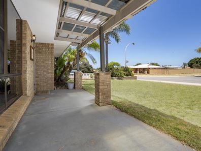 65 Tallarook Way, Waggrakine WA 6530