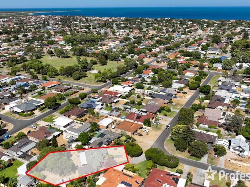 36 Hartland Way, Warnbro