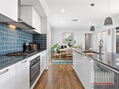 30 Pitsford Chase, Aveley WA 6069