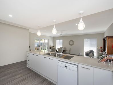 49B Shayne Street, Halls Head WA 6210