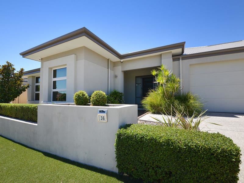 36 Sacramento Parade, Hocking